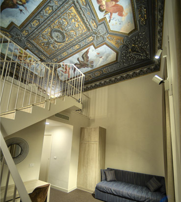 Plafonds ornés de fresques des chambres